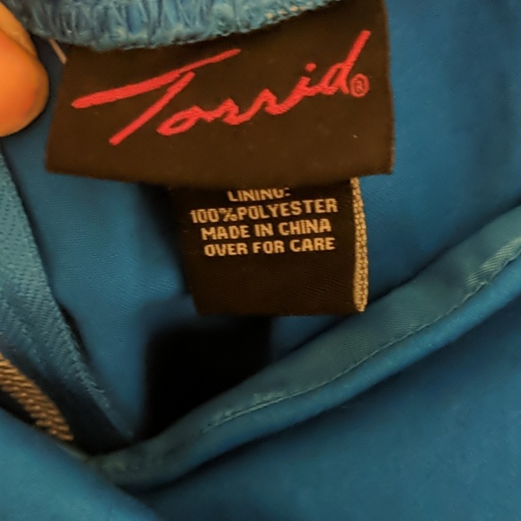 Dress - Picture 5 of 6